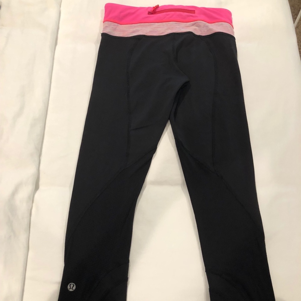 LULULEMON crop leggings